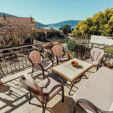 Apartmani Mara Kumbor Exteriér fotografie
