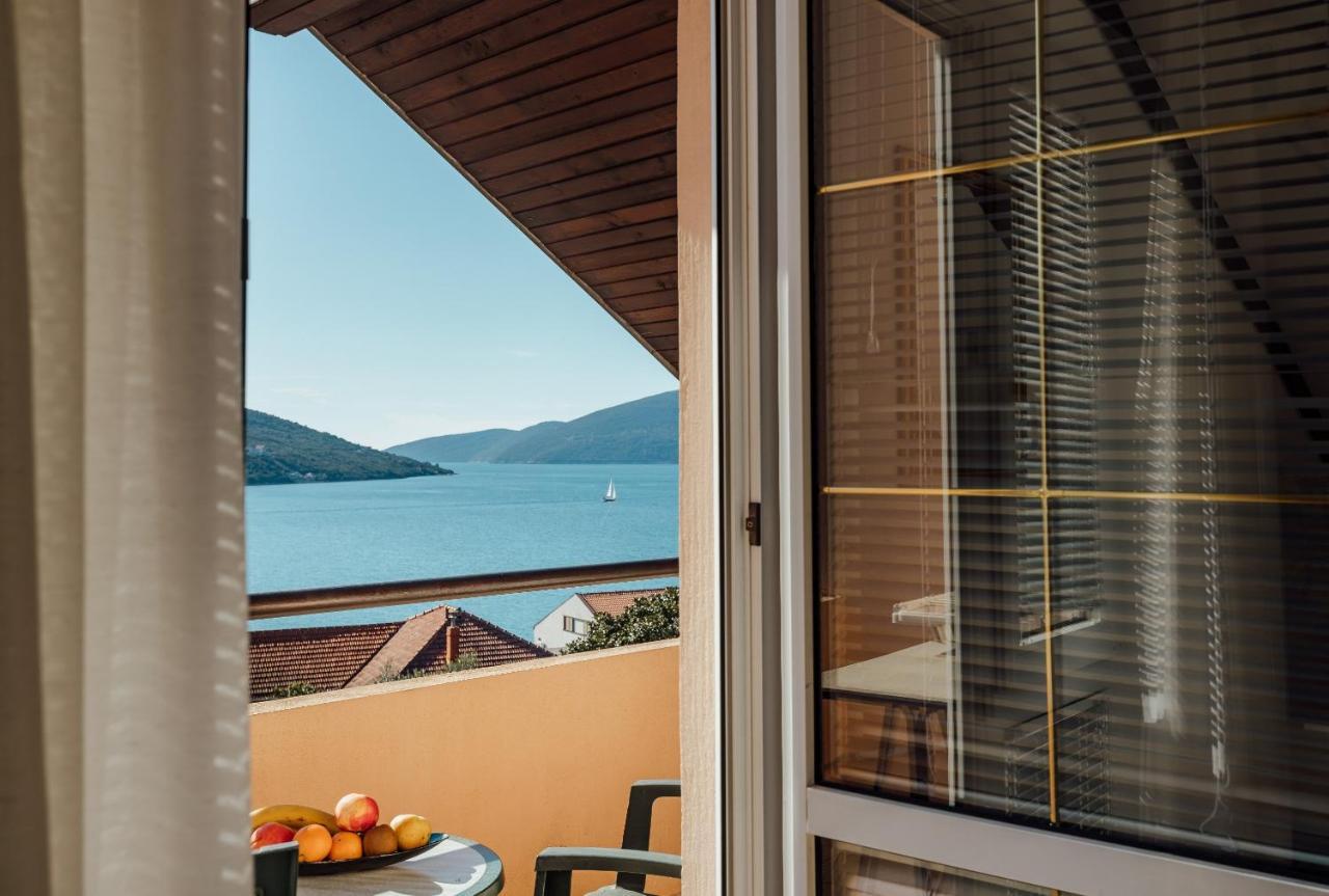Apartmani Mara Kumbor Exteriér fotografie