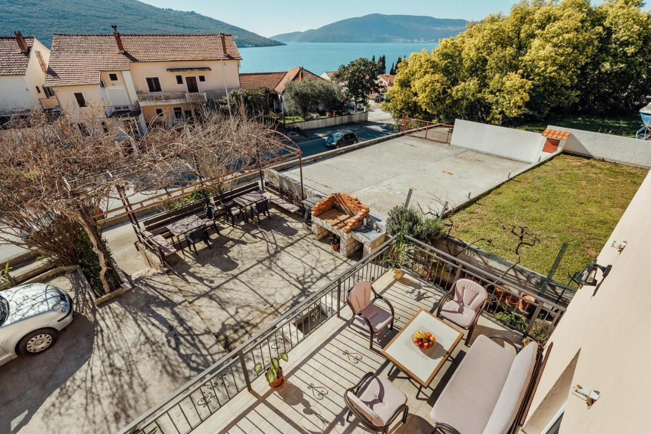Apartmani Mara Kumbor Exteriér fotografie